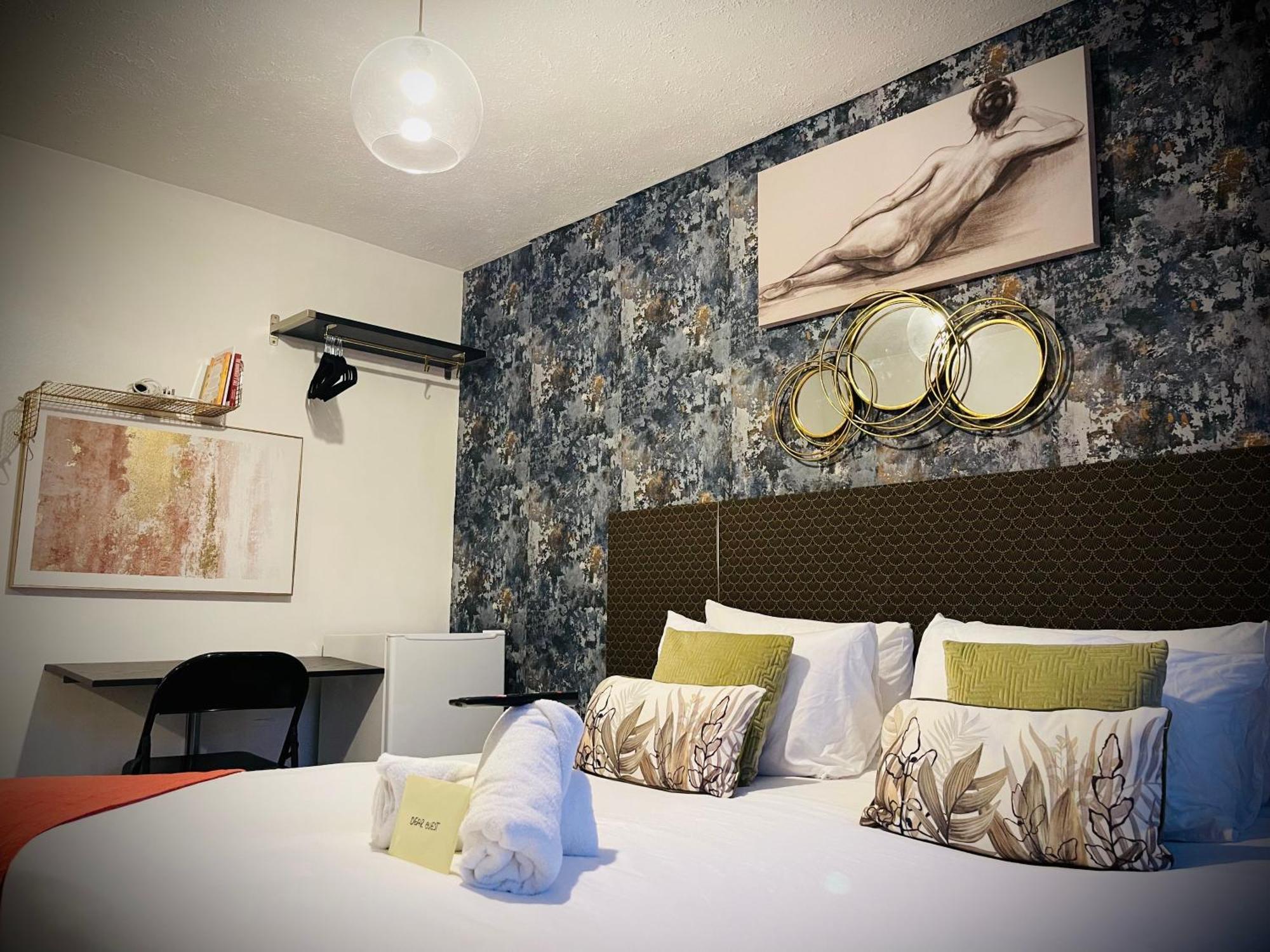 R1 Superking Sized Bed & 65" Tv On The Wall In Clapham Διαμέρισμα Λονδίνο Εξωτερικό φωτογραφία