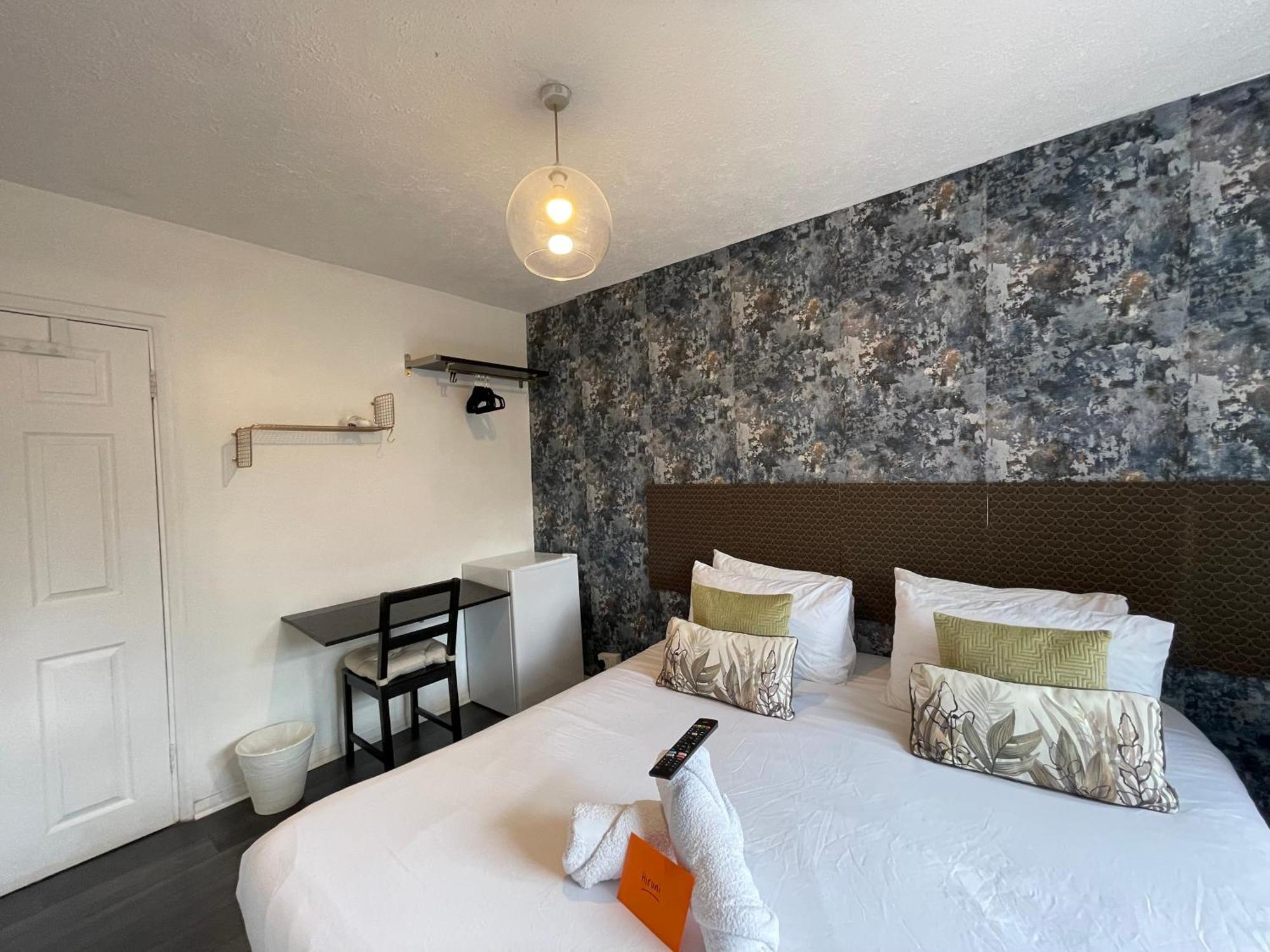 R1 Superking Sized Bed & 65" Tv On The Wall In Clapham Διαμέρισμα Λονδίνο Εξωτερικό φωτογραφία